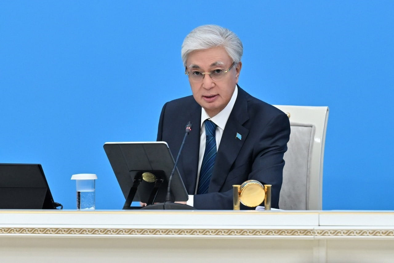 KAZAKİSTAN CUMHURBAŞKANI KASIM CÖMERT TOKAYEV, YENİ ANAYASA KAPSAMINDA CUMHURBAŞKANLIĞI KANUNUNU...