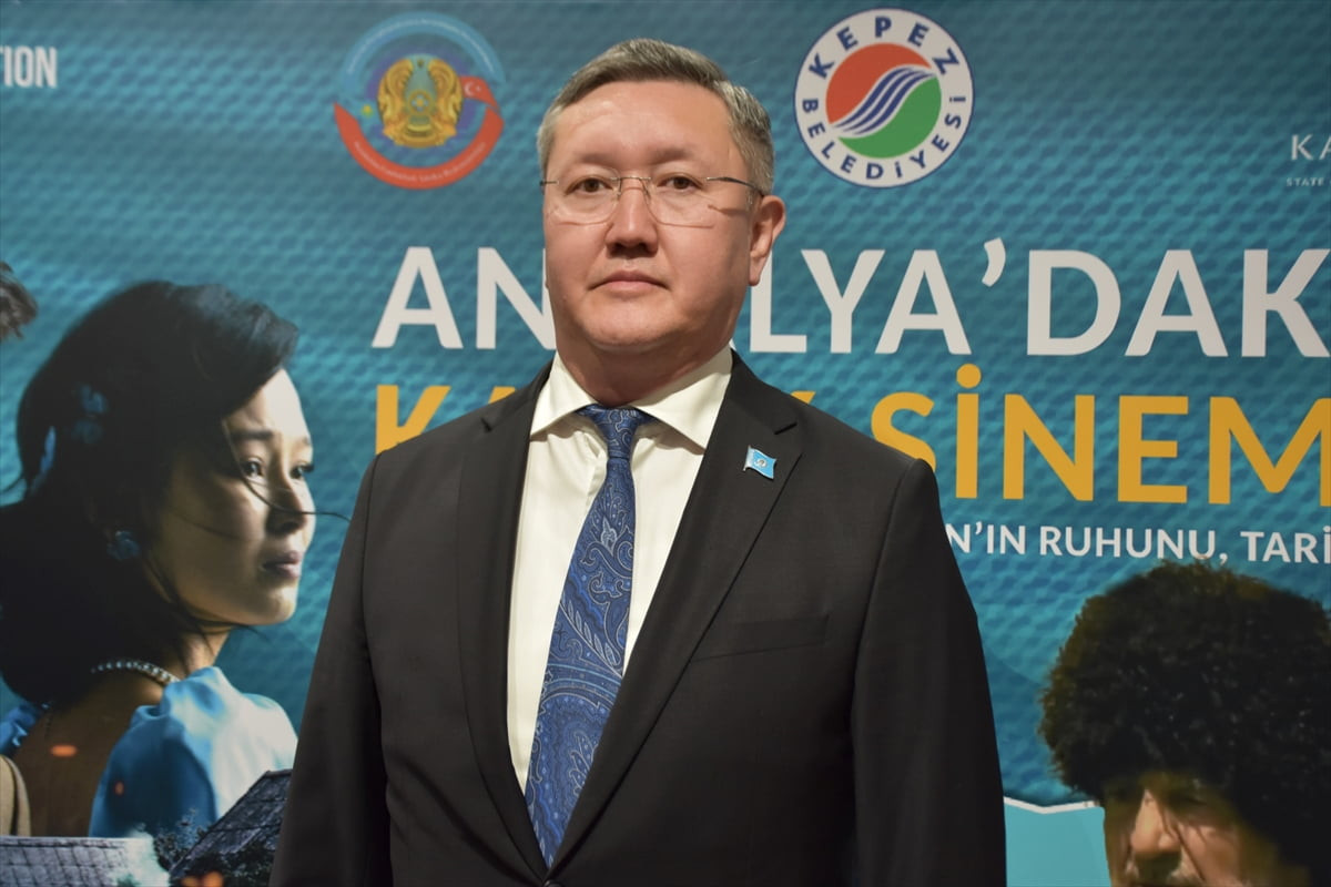 Kazakistan'ın Antalya Başkonsolosu Kuat Kanafeyev, AA muhabirine açıklamalarda bulundu.