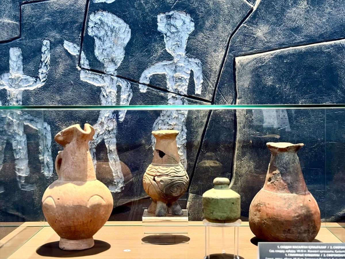 Kazakistan'ın başkenti Astana'da, ülkedeki Seyhun Irmağı civarında yapılan arkeolojik kazı...