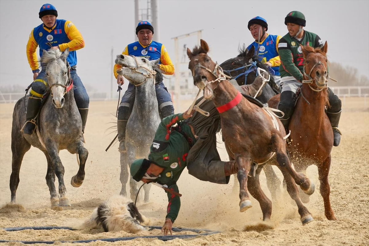 Kazakistan’ın Türkistan kentinde, Türk halklarının kadim sporlarından Kökpar’ın uluslararası...
