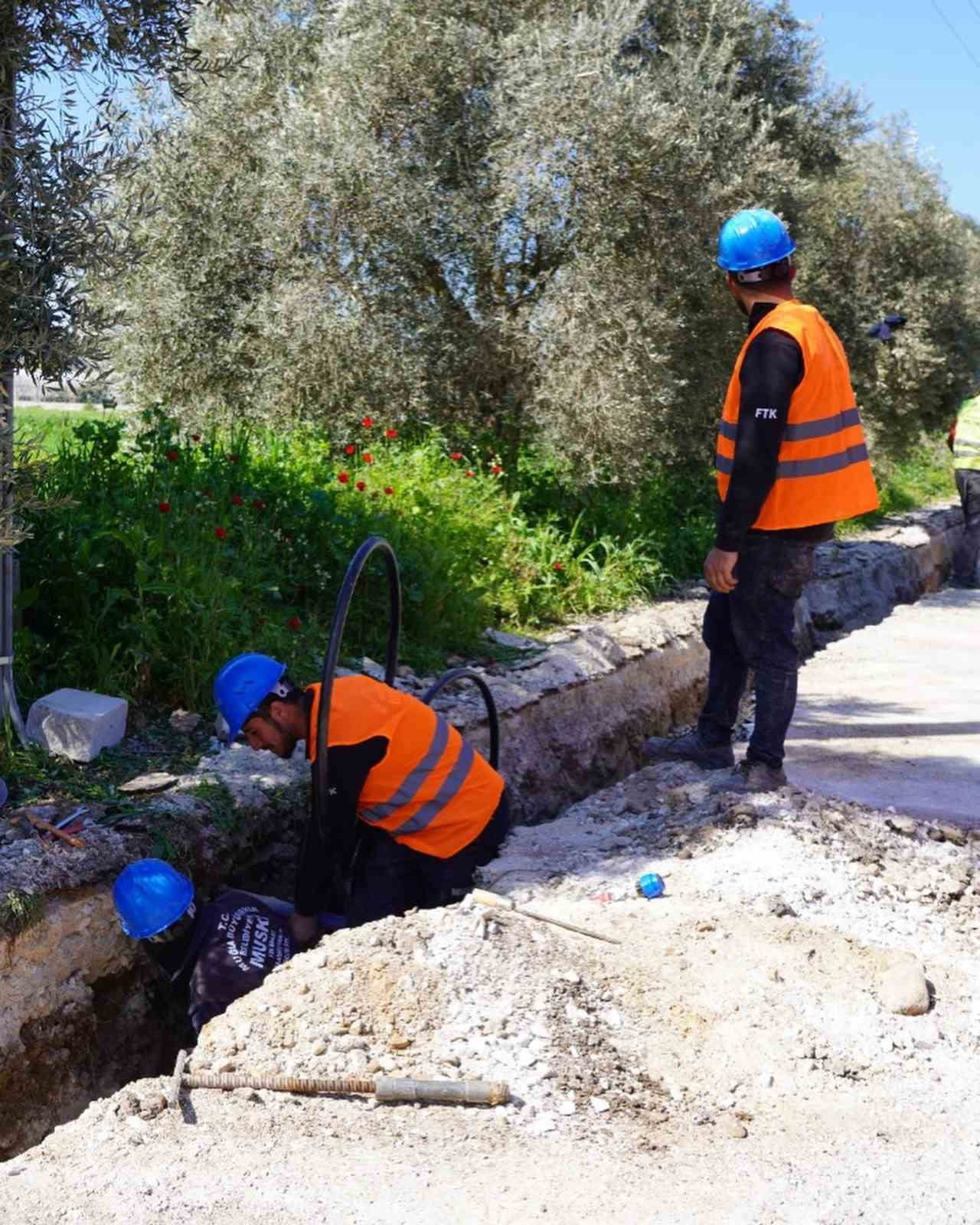 KEMİKLER MAHALLESİNİN İÇME SUYU İSALE HATTI YENİLENDİ