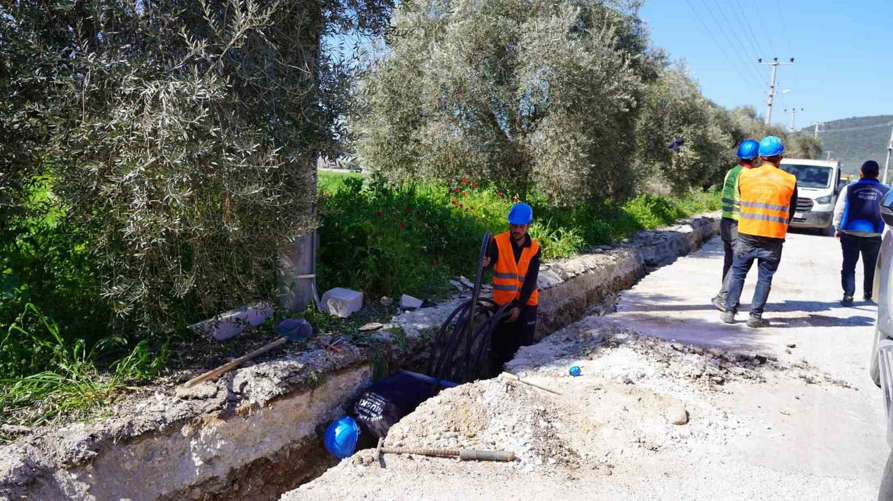 KEMİKLER’İN İÇME SUYU HATTI YENİLENDİ