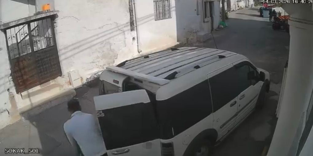 KENDİLERİNİ ALICI GİBİ TANITAN ŞAHISLAR, 295 KİLO ZEYTİNYAĞINI "PARAYI HESABA ATACAĞIZ" DİYEREK...