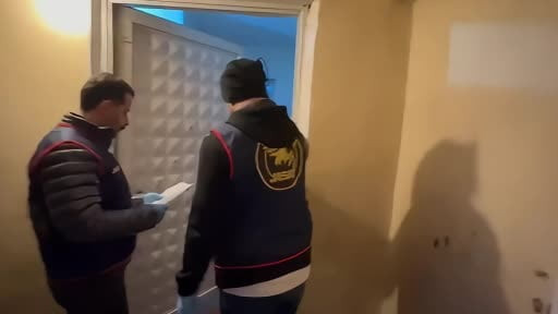 Kendini polis ve savcı olarak tanıtıp 2 milyon lira vurgun yapan 3 şüpheli tutuklandı