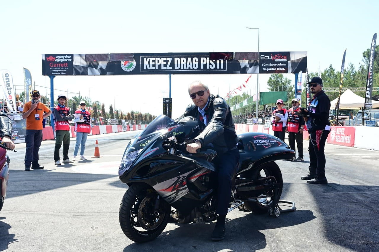 KEPEZ BELEDİYESİ İLE TÜRKİYE MOTOSİKLET FEDERASYONU İŞ BİRLİĞİYLE DÜZENLENEN MOTODRAG YARIŞLARI...