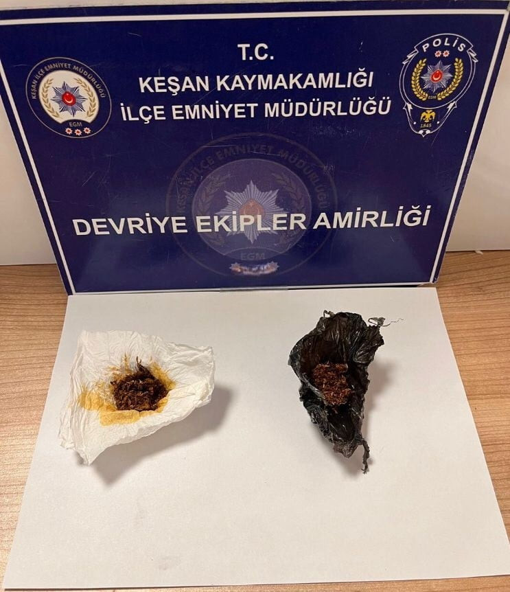 KEŞAN’DA POLİSİN DURDURDUĞU ŞÜPHELİDEN UYUŞTURUCU ELE GEÇİRİLDİ