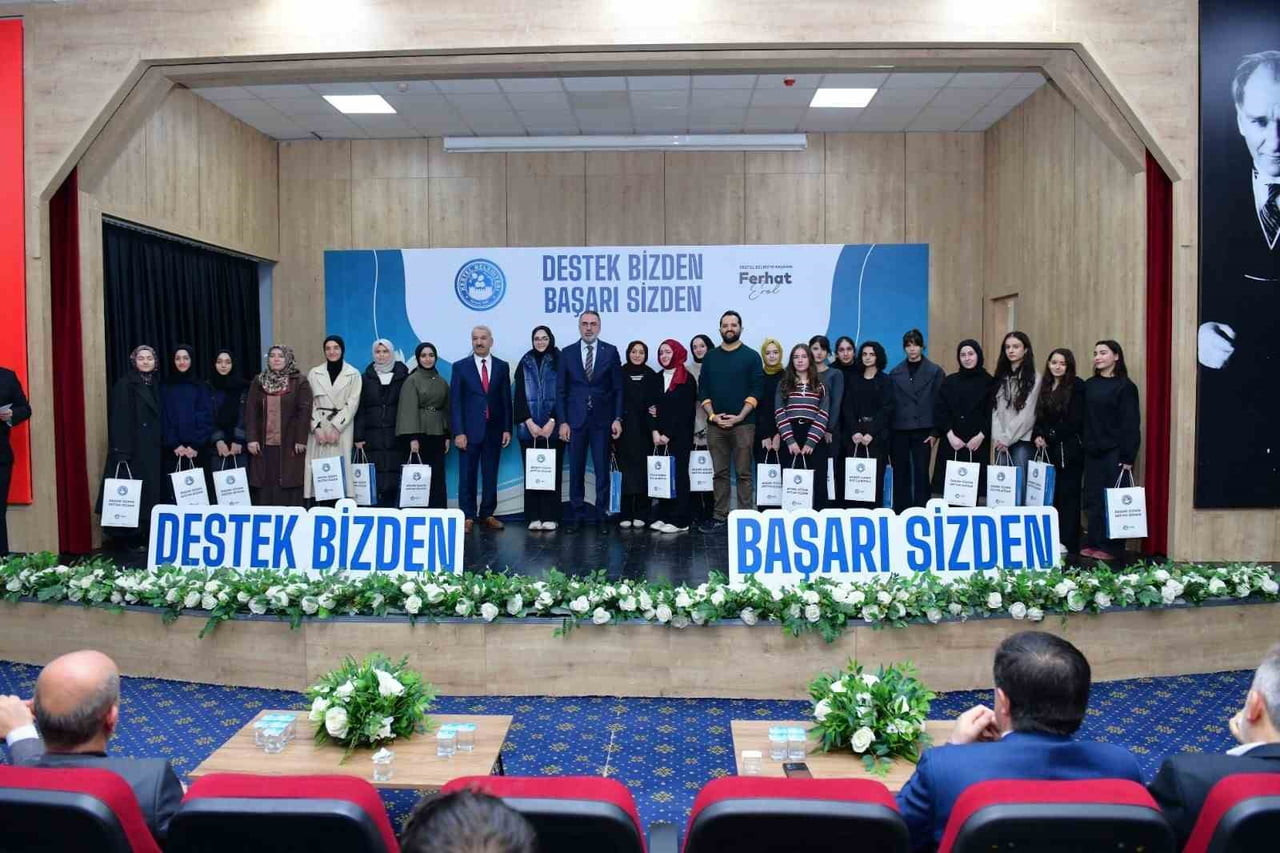 KESTEL BELEDİYESİ, EĞİTİM ALANINDA YÜRÜTTÜĞÜ ÇOK YÖNLÜ ÇALIŞMALARLA İLÇEDE EĞİTİM SEFERBERLİĞİ...