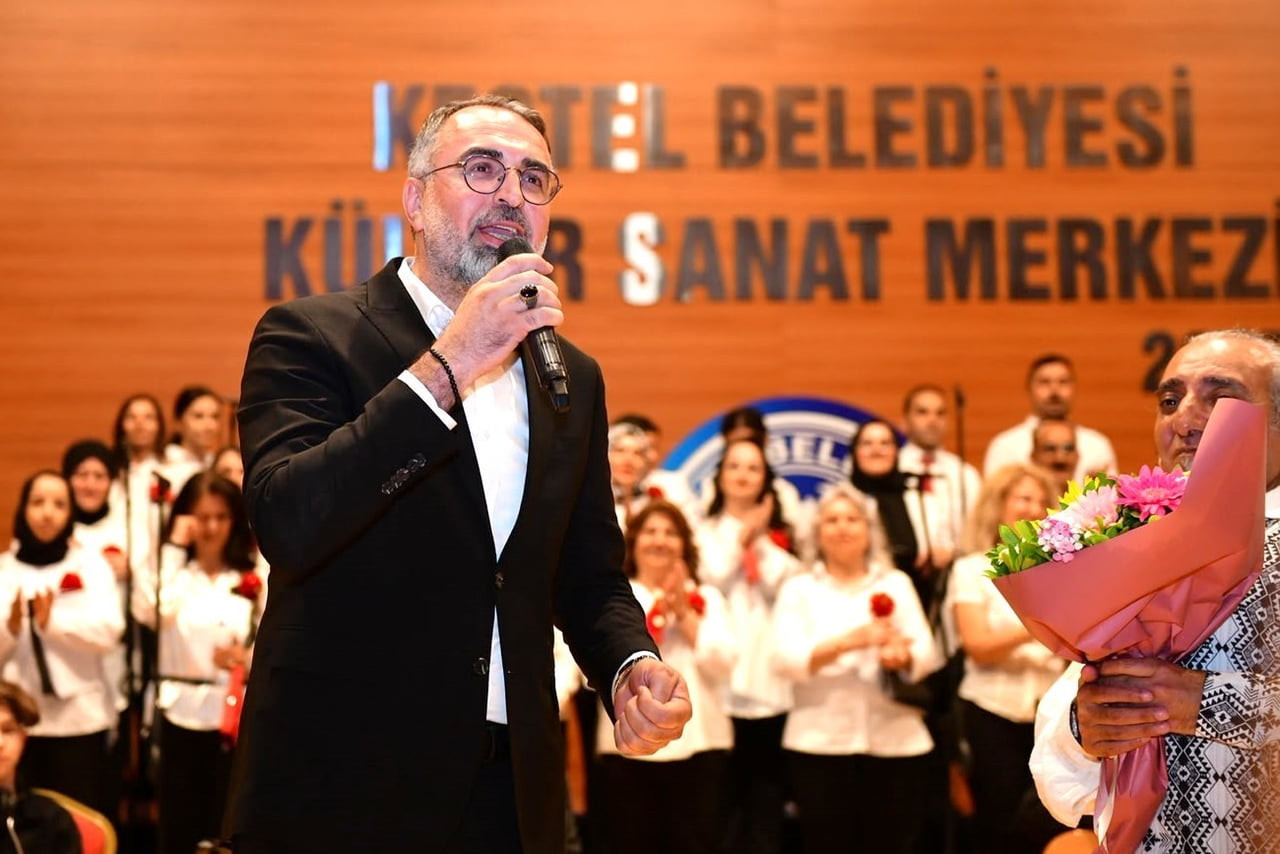 KESTEL BELEDİYESİ TÜRK HALK MÜZİĞİ KOROSU TARAFINDAN GERÇEKLEŞTİRİLEN KONSER, SANATSEVERLERİN...