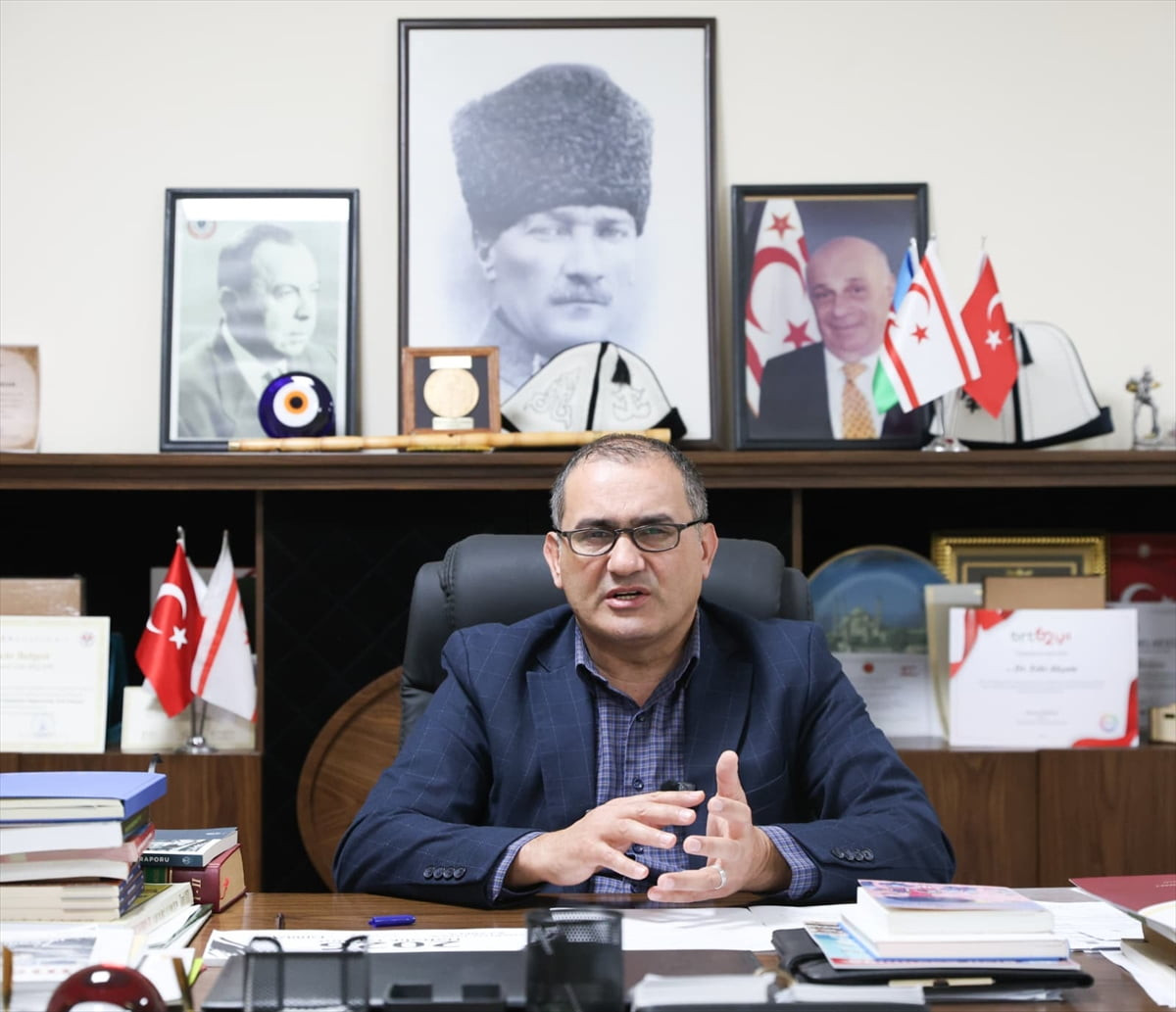 Kıbrıslı Türklerin devlet yapısını kökleştirme, anayasa yapma ve çok partili sisteme geçme gibi...