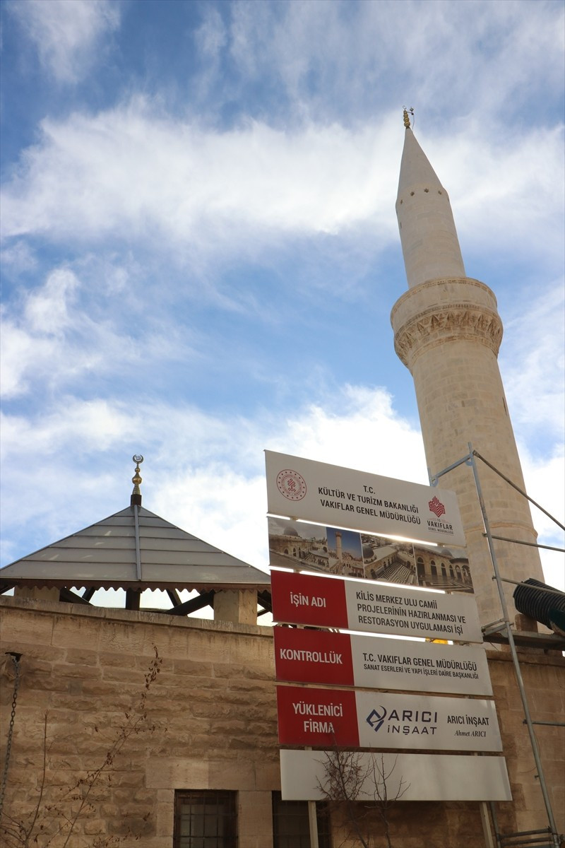 Kilis'in önemli tarihi eserlerinden biri olan ve Kahramanmaraş merkezli 6 Şubat 2023'teki...