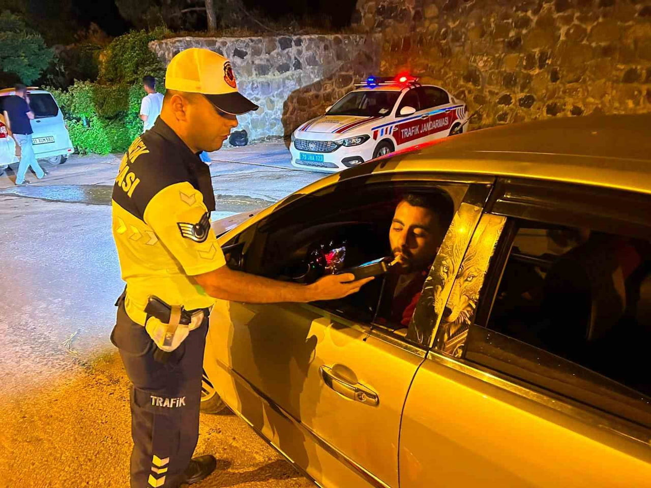 KİLİS'TE ALKOL VE MOTOSİKLET DENETİMİ