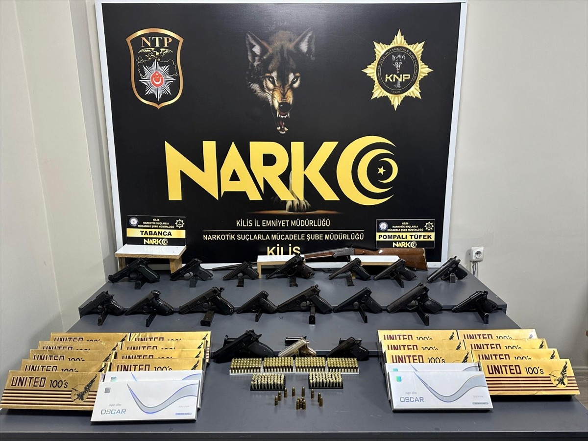 Kilis'te düzenlenen silah kaçakçılığı operasyonunda gözaltına alınan 5 zanlıdan biri tutuklandı....