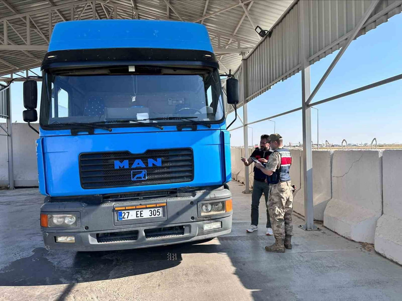KİLİS'TE JANDARMADAN 7/24 DENETİM: SUÇ VE SUÇLULARA GEÇİT YOK