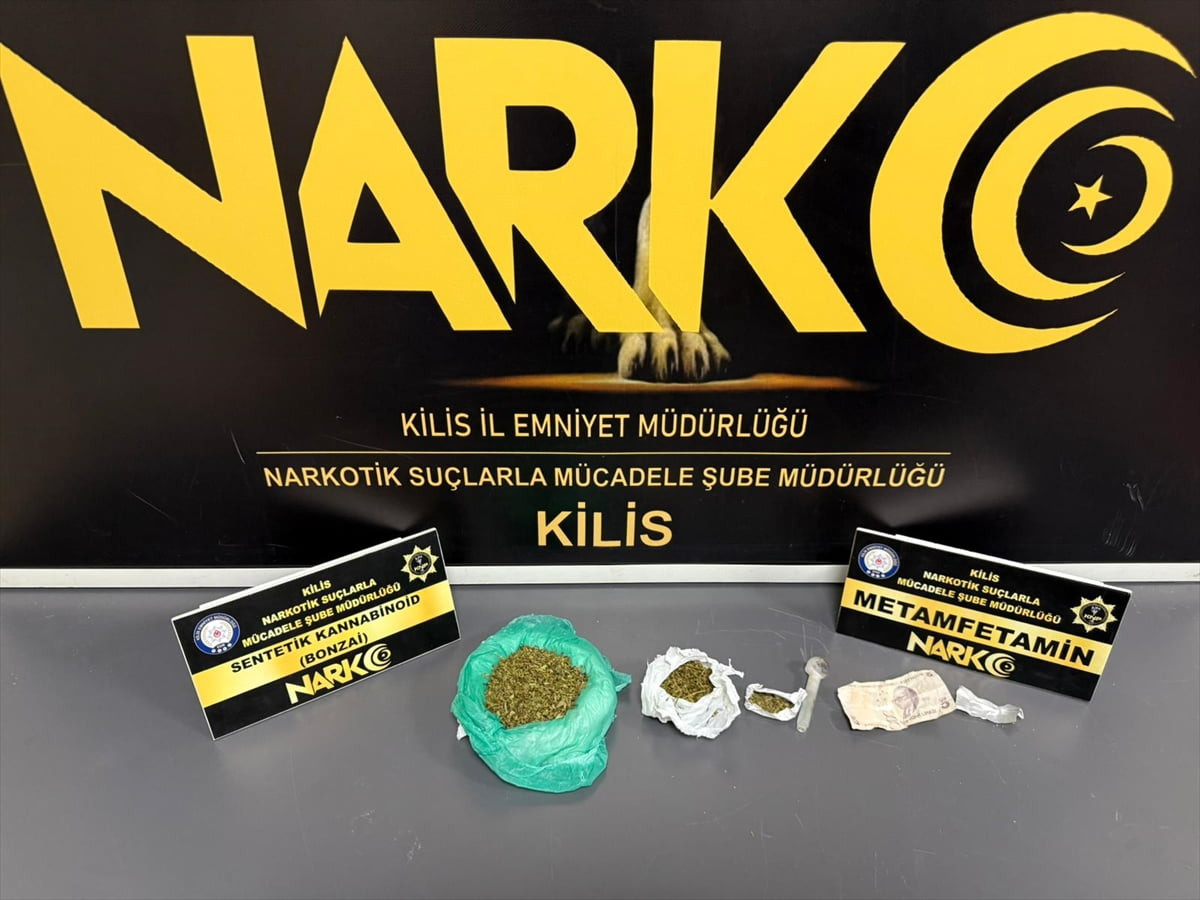 Kilis'te uyuşturucu operasyonunda gözaltına alınan 9 şüpheliden 4'ü tutuklandı.