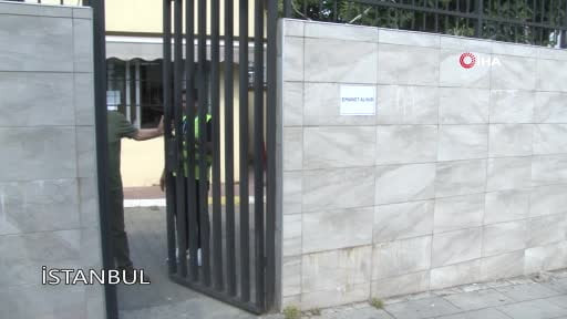 Kimi demir parmaklıklardan atladı, yetişemeyenler gözyaşı döktü...YKS maratonundan geriye bu...