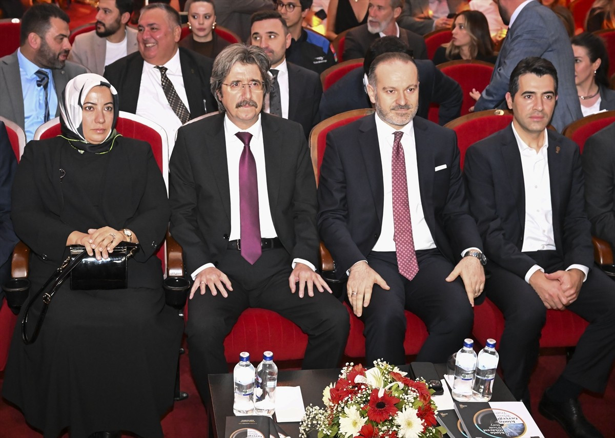 “Kimin Hikayesi Kimin Gerçeği” temasıyla bu yıl 16’ncısı düzenlenen “TRT Uluslararası Belgesel...