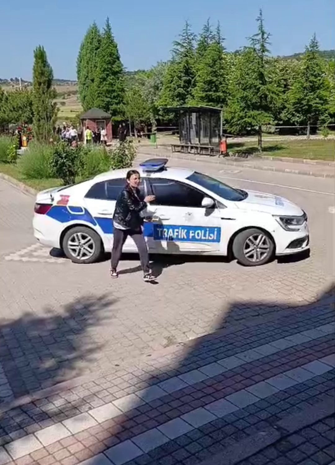 KİMLİĞİNİN GEÇERSİZ OLDUĞU TESPİT EDİLEN BİR ÜNİVERSİTE ADAYI, POLİS, NÜFUS MÜDÜRLÜĞÜ VE SINAV...