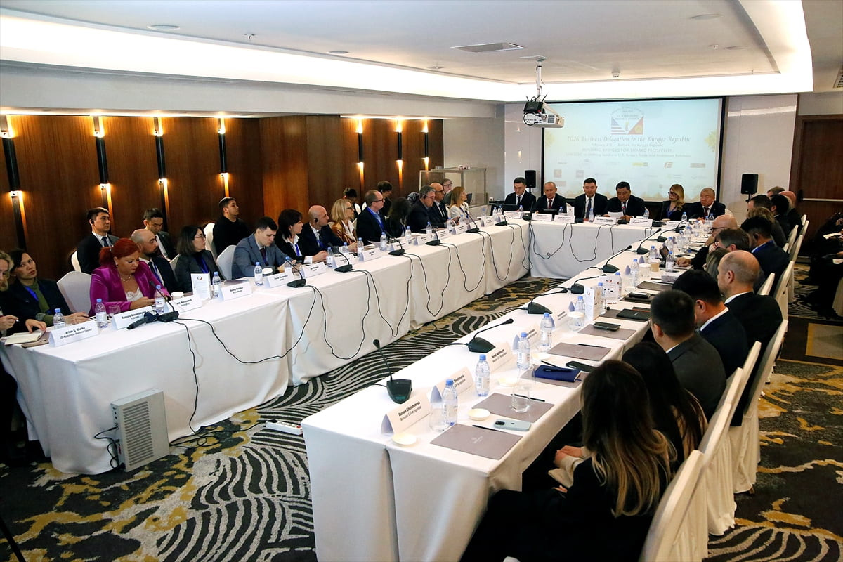 Kırgızistan hükümet yetkilileri, Amerikalı 32 şirketinin temsilcisi ile bir araya gelerek yeni...