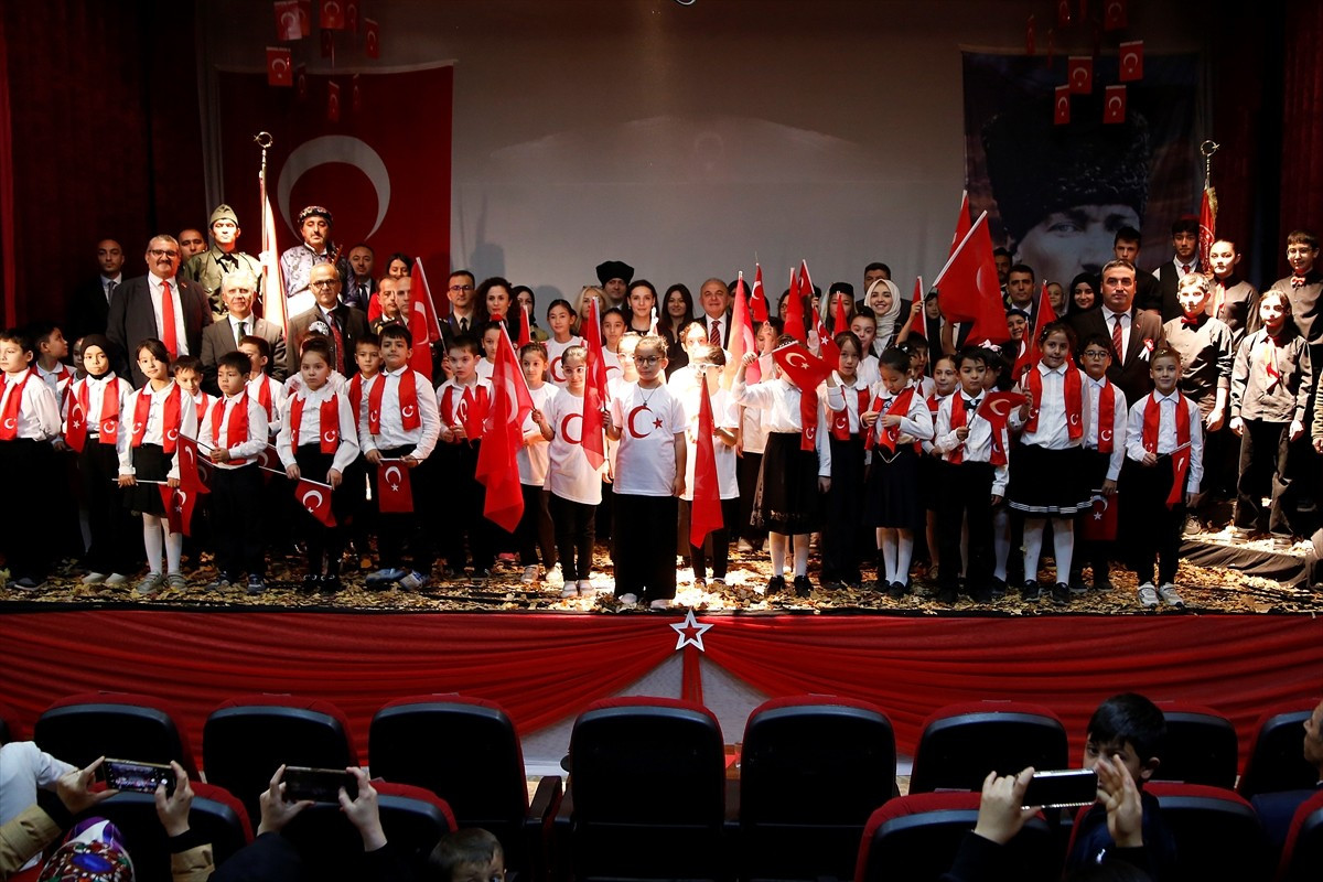 Kırgızistan'ın başkenti Bişkek'te, Türkiye Cumhuriyeti'nin 102. kuruluş yıl dönümü dolayısıyla...