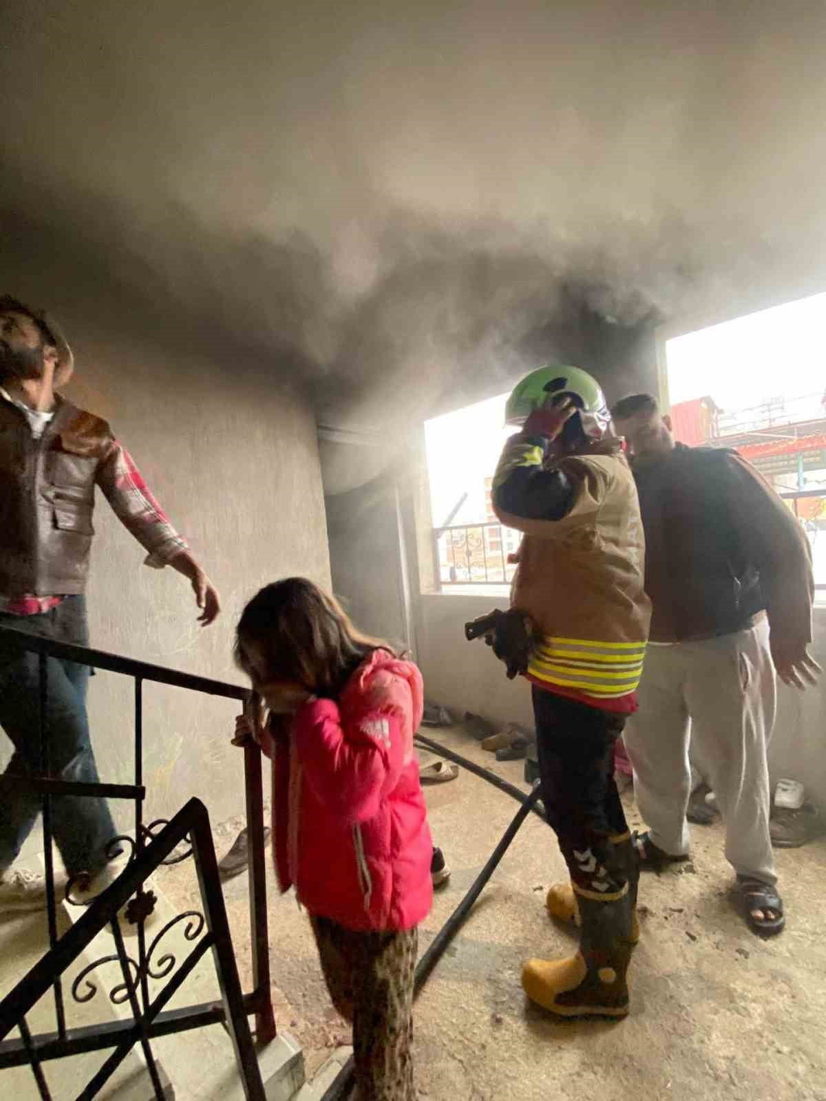 KIRIKHAN'DA EV YANGINI