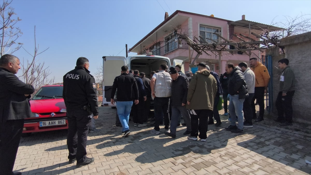 Kırıkkale'de 34 yaşındaki kişi evinde ölü bulundu.