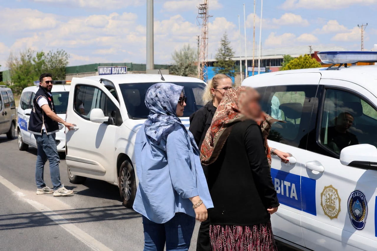 KIRIKKALE’DE ZABITA VE POLİS EKİPLERİ, VATANDAŞLARIN DİNİ VE İNSANİ DUYGULARINI İSTİSMAR EDEREK...