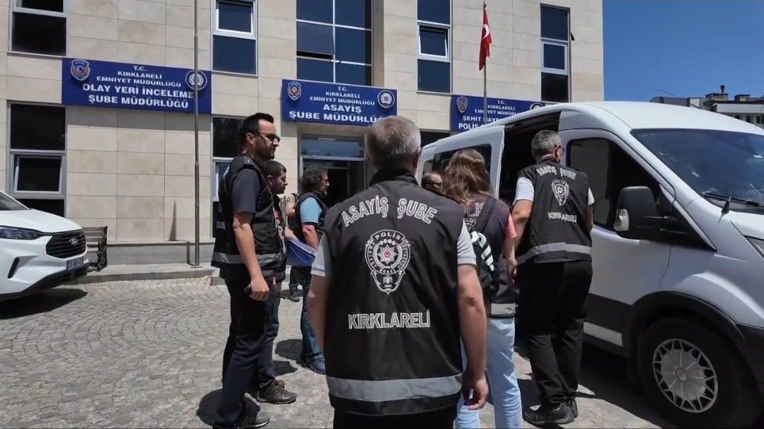 KIRKLARELİ MERKEZLİ OLARAK 11 İLDE ÇALINTI VEYA GÜMRÜK KAÇAĞI ARAÇLARIN ŞASE NUMARALARINI...