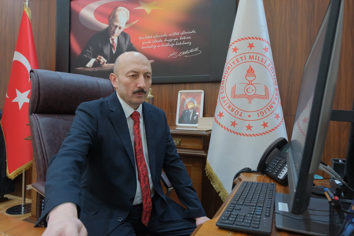 Kırklareli Milli Eğitim Müdürü Murat Altınöz, Anadolu Ajansının (AA) gözünden 2025'e damga vuran...