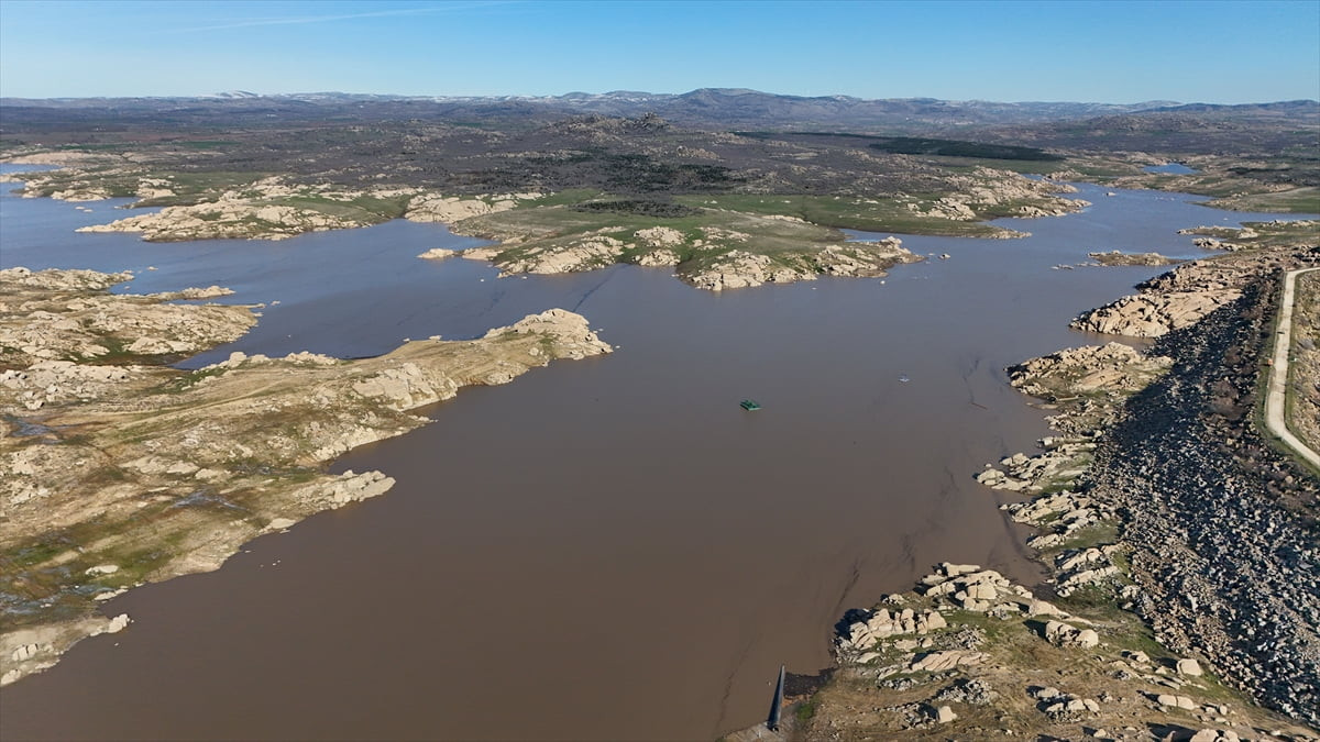 Kırklareli'nde bir süredir aralıklarla devam eden yağışlar kritik seviyede olan Kayalıköy...