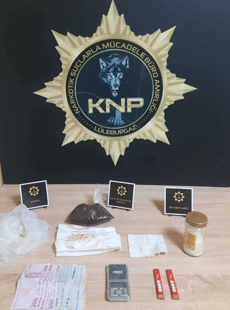 Kırklareli'nde uyuşturucu operasyonunda gözaltına alınan zanlı tutuklandı. Operasyonda, peçeteye...