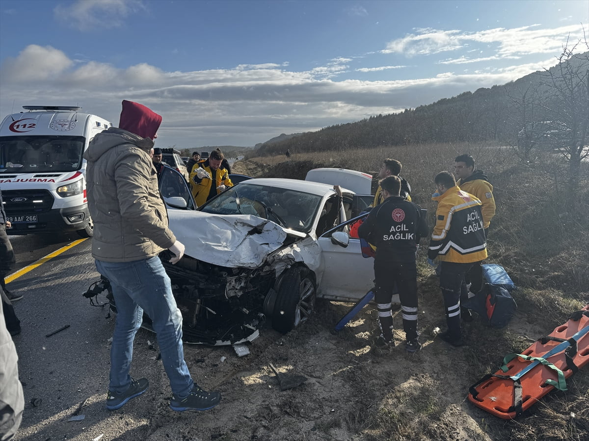 Kırklareli'nin Bulgaristan'a ulaşımın sağlandığı Dereköy Sınır Kapısı yolu Koruköy yakınlarında...