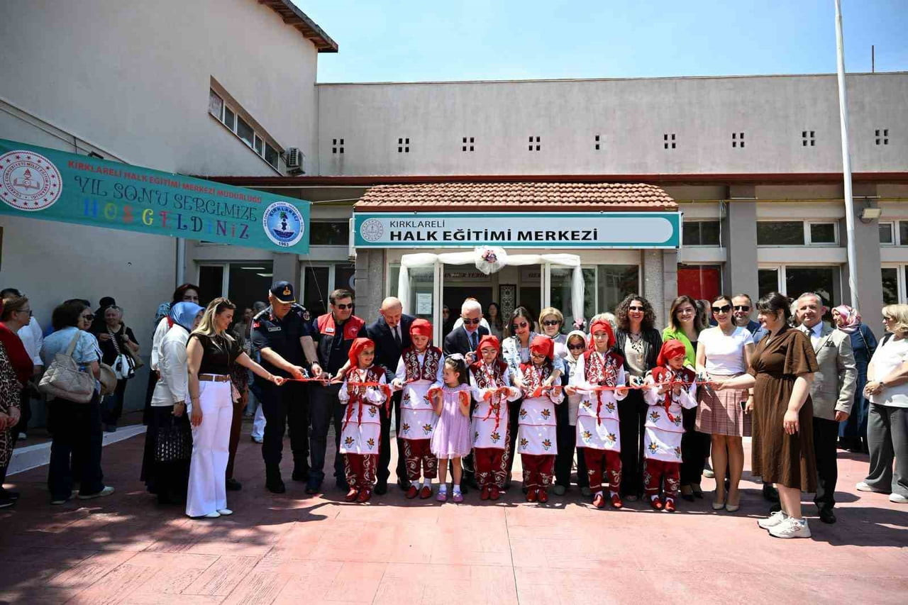 KIRKLARELİ’NDE HAYAT BOYU ÖĞRENME HAFTASI SERGİSİ AÇILDI