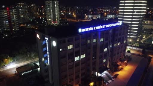 Kırmızı bültenle aranan yabancı uyruklu uyuşturucu baronu Mersin'de yakalandı