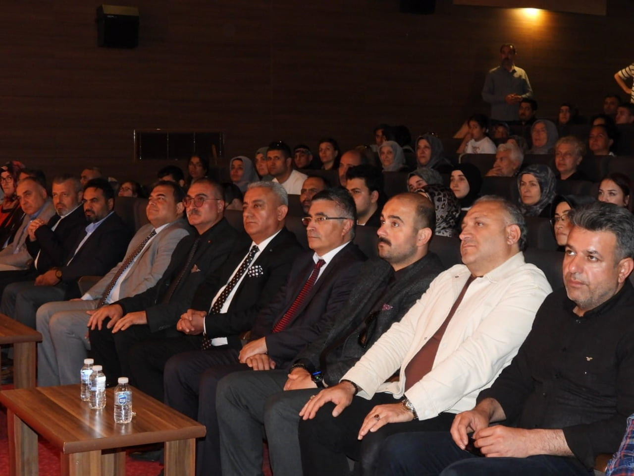 KIRŞEHİR'DE, 10-16 MAYIS ENGELLİLER HAFTASI KAPSAMINDA DÜZENLENEN PROGRAMDA ENGELLİ BİREYLERİN...