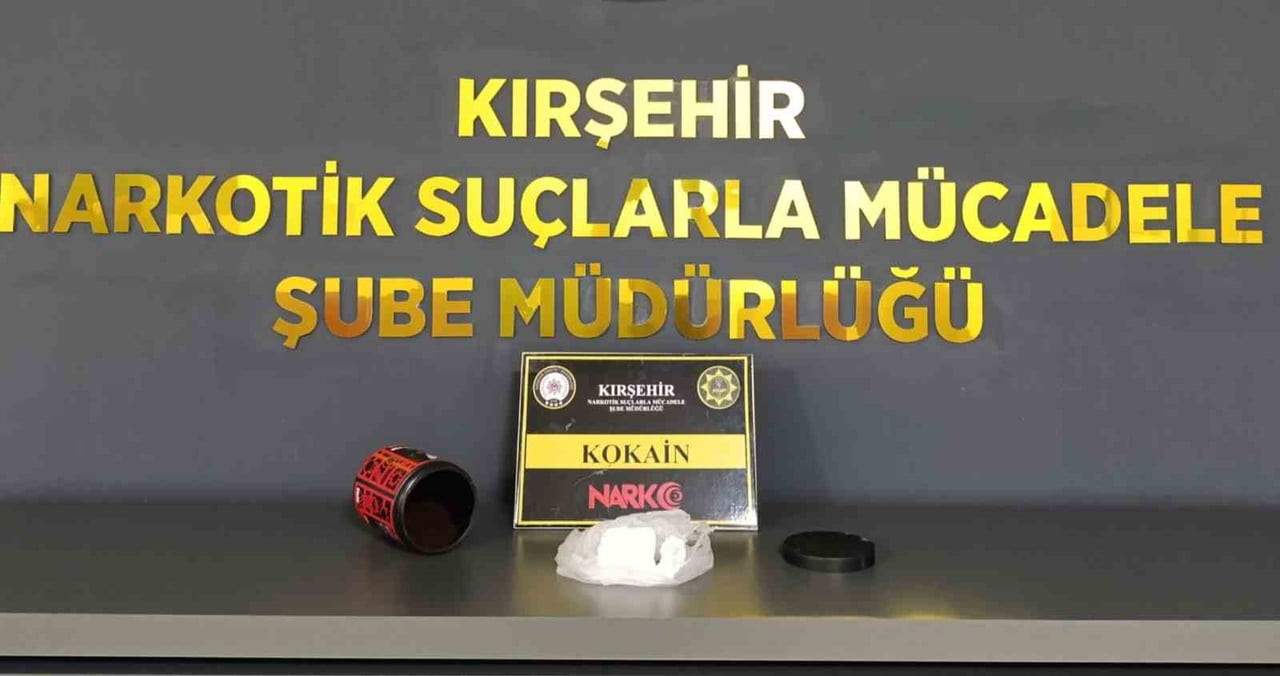 KIRŞEHİR'DE POLİS DÜZENLENEN NARKOTİK OPERASYONDA; 189 GRAM UYUŞTURUCU ELE GEÇİRİLİRKEN...