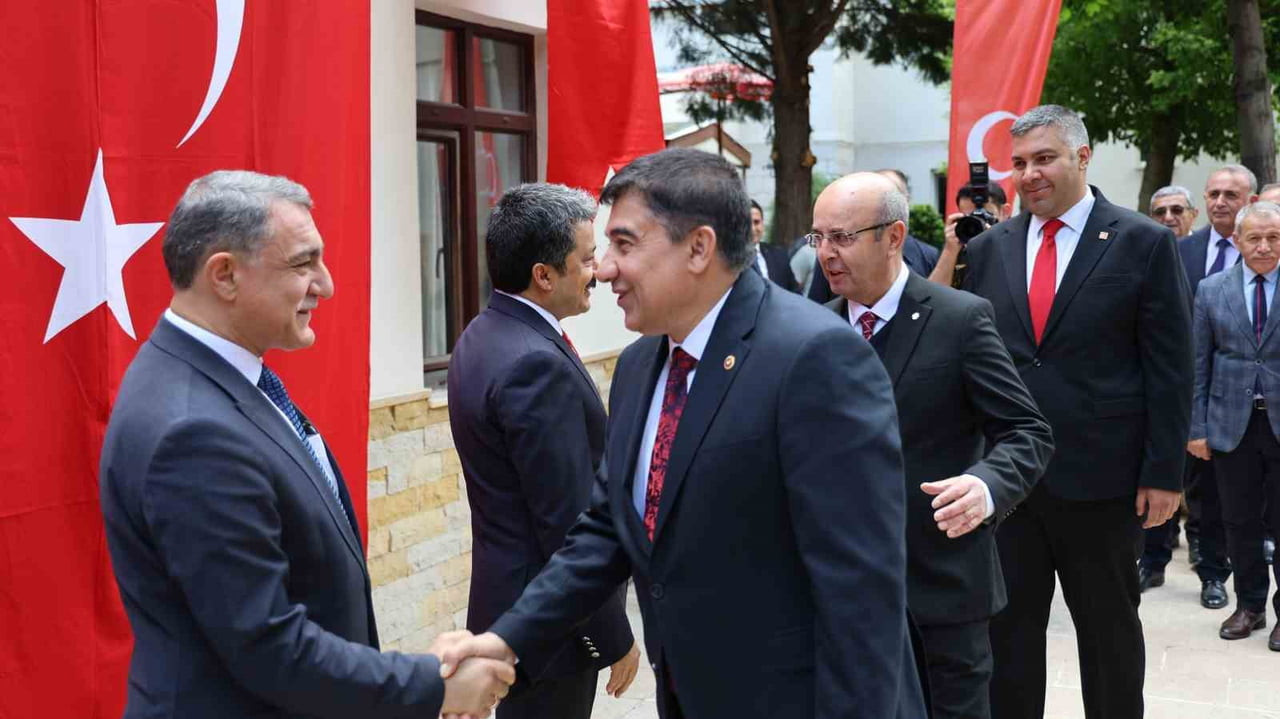 KIRŞEHİR’DE KURBAN BAYRAMI DOLAYISIYLA VALİLİK HİMAYESİNDE İL JANDARMA KOMUTANLIĞI’NDA BAYRAMLAŞMA...