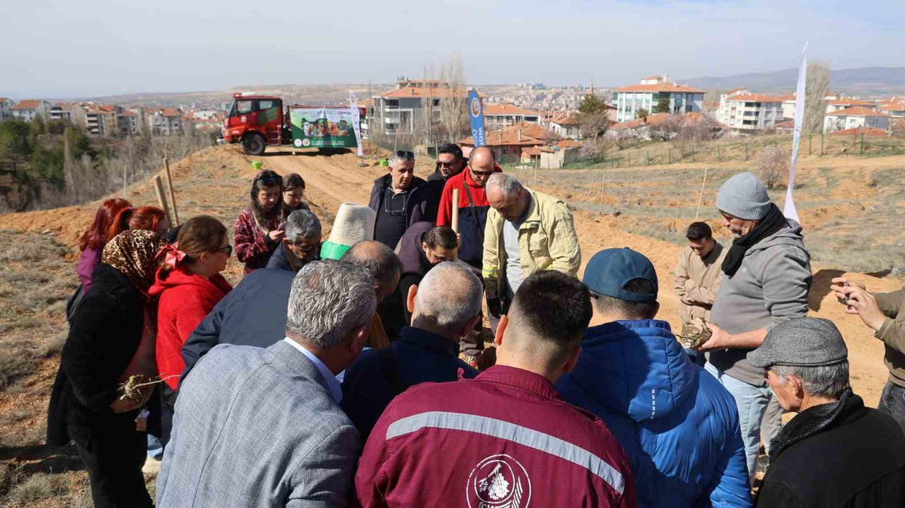 KIRŞEHİR’DE "VATAN İÇİN TOPRAĞA DÜŞEN KAHRAMANLARIMIZI ANIYORUZ" MOTTOSUYLA KENT KONSEYİ...