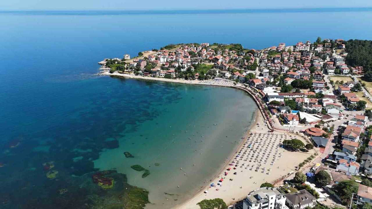 KOCAELİ BÜYÜKŞEHİR BELEDİYESİ BÜNYESİNDEKİ 9 MAVİ BAYRAKLI HALK PLAJI, 2026 YAZ SEZONU ÖNCESİNDE...