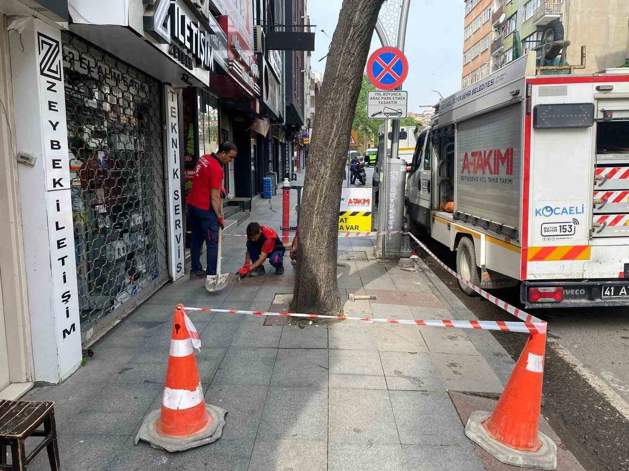 KOCAELİ BÜYÜKŞEHİR BELEDİYESİ EKİPLERİ, YAKLAŞAN KURBAN BAYRAMI DOLAYISIYLA KENT GENELİNDEKİ YOL...