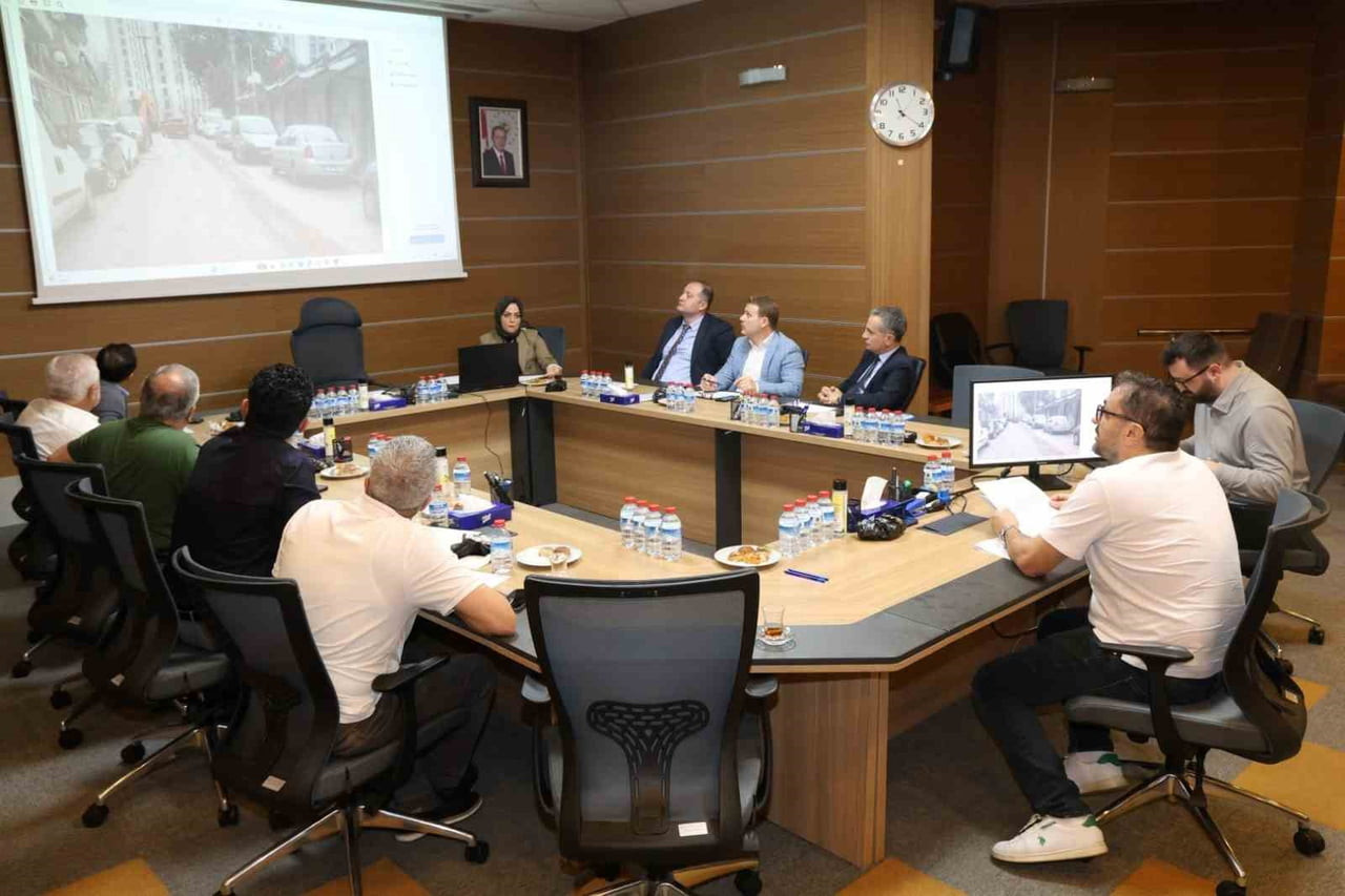 KOCAELİ BÜYÜKŞEHİR BELEDİYESİ ENCÜMEN TOPLANTISINDA 124 GÜNDEM MADDESİ KARARA BAĞLANIRKEN...