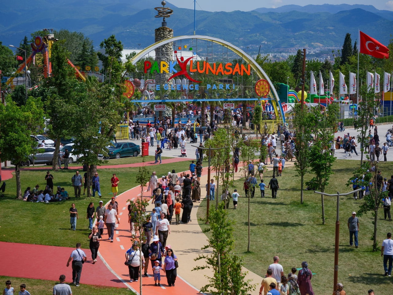 KOCAELİ BÜYÜKŞEHİR BELEDİYESİ TARAFINDAN YENİDEN PROJELENDİRİLEREK MODERN BİR GÖRÜNÜME...