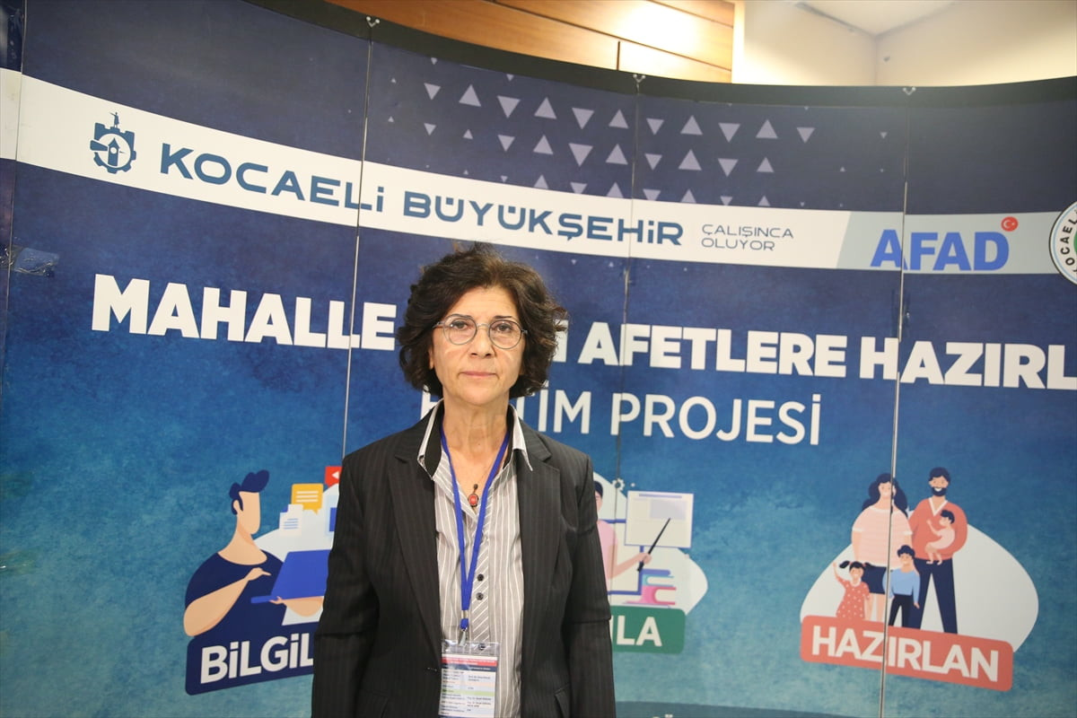 Kocaeli Üniversitesi Matematik ve Fen Bilimleri Eğitimi Bölümü Öğretim Üyesi Prof. Dr. Esma Buluş...