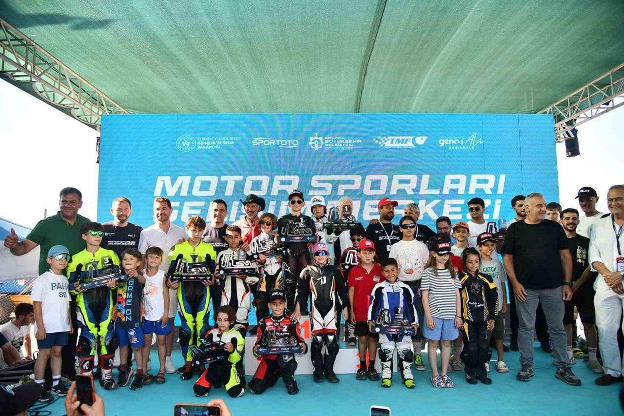 KOCAELİ'DE BAŞİSKELE BELEDİYESİ TARAFINDAN ULUSLARARASI STANDARTLARDA İNŞA EDİLEN MOTOR SPORLARI...