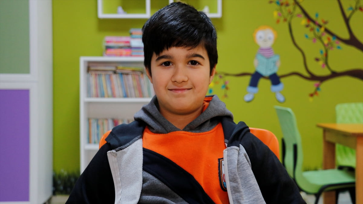  Kocaeli'de henüz 5 yaşındayken karekök hesaplamayı kendi başına keşfeden ve katıldığı...