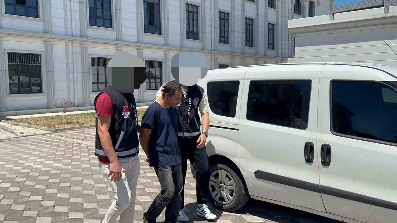KOCAELİ'DE KENDİSİNİ ALDATTIĞINI ÖNE SÜRDÜĞÜ BOŞANMA AŞAMASINDAKİ EŞİNİ VE KÖYLÜSÜNÜ AĞIR ŞEKİLDE...
