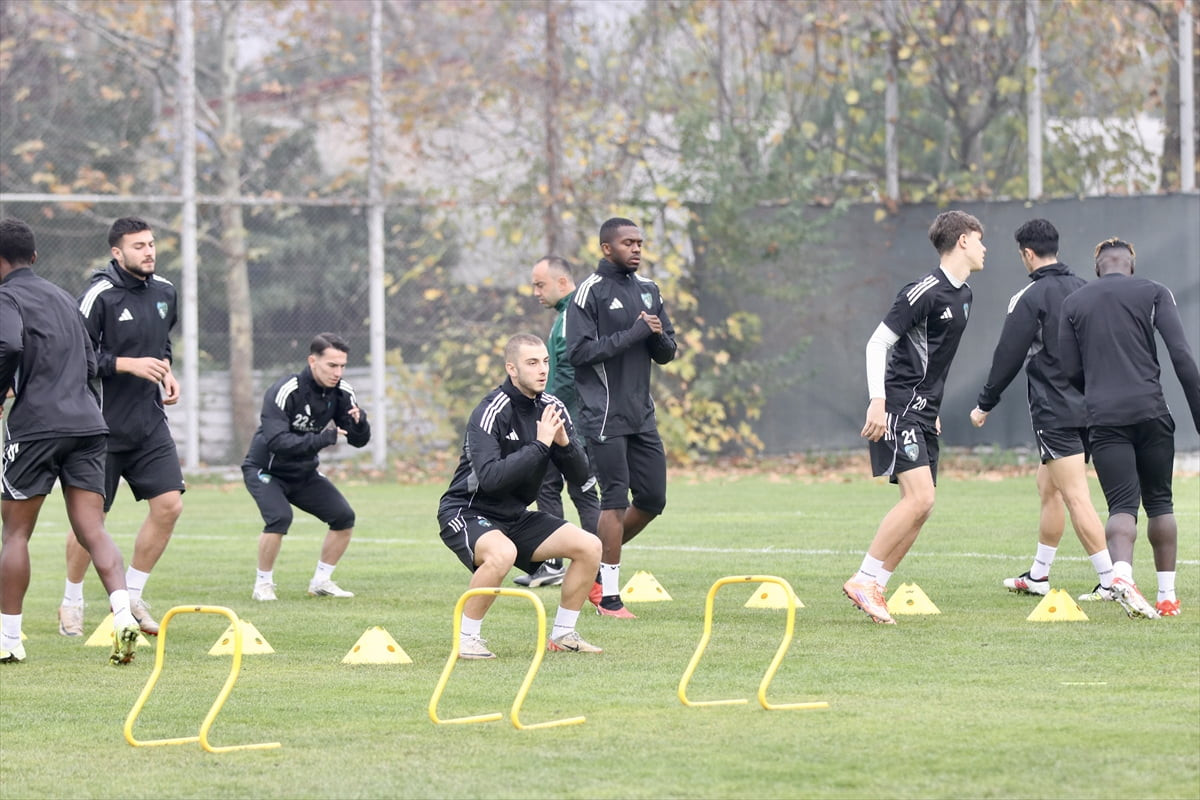 Kocaelispor, Ziraat Türkiye Kupası C Grubu'nda Erzurumspor FK ile sahasında yapacağı maçın...