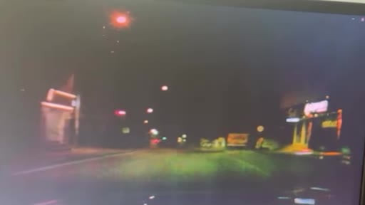 Kontrolsüz yola çıkan araç kazaya sebep oldu: O anlar kamerada