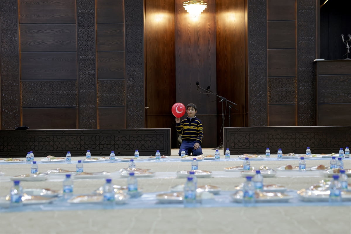 Konya Büyükşehir Belediyesi ile İnsan Hak ve Hürriyetleri (İHH) İnsani Yardım Vakfı, Suriye'nin...