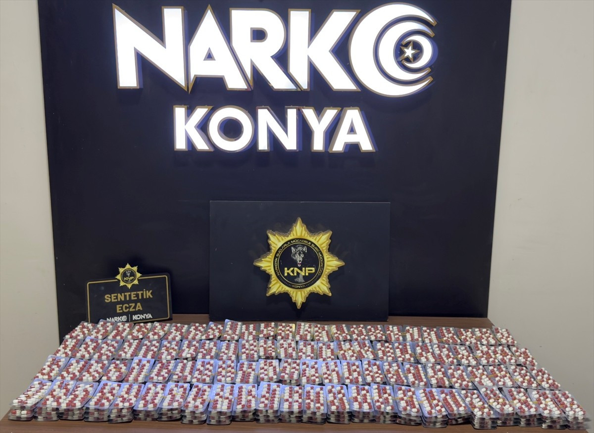 Konya'da düzenlenen uyuşturucu operasyonlarında gözaltına alınan 118 şüpheliden 76'sı tutuklandı....