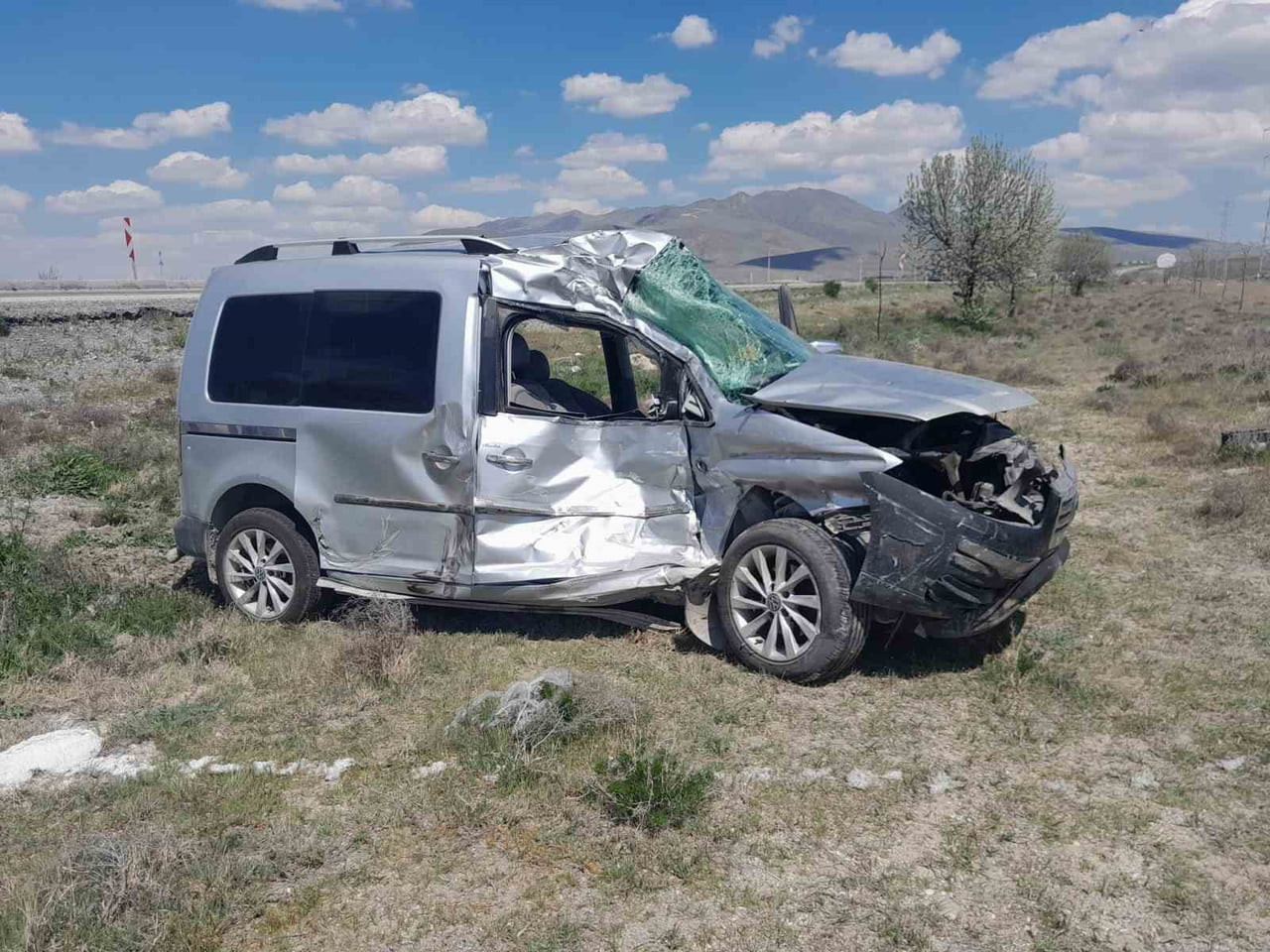 KONYA'DA POLİS SORUMLULUK BÖLGESİNDE, NİSAN AYINDA BİN 487 TRAFİK KAZASI MEYDANA GELDİ. KAZALARDA...